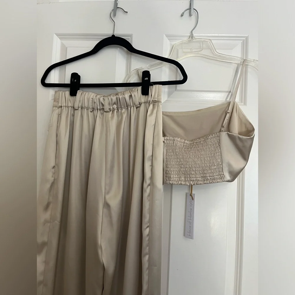 House of Harlow 2 piece set! Size M - Picture 3 of 5